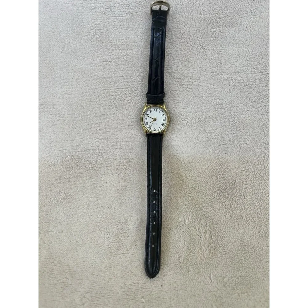 Women’s Black Watch Stylish Timepiece‎ Elegant Classic Everyday Accessory